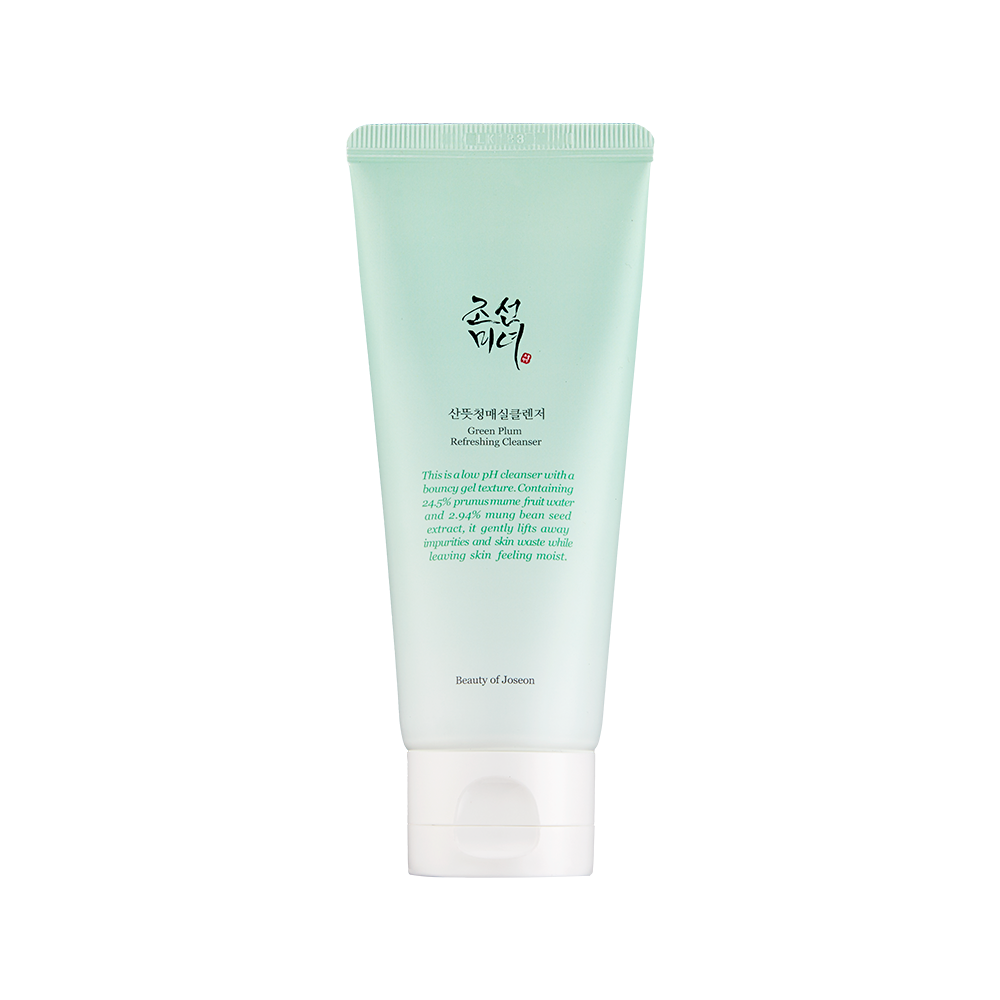 Green Plum Refreshing Cleanser