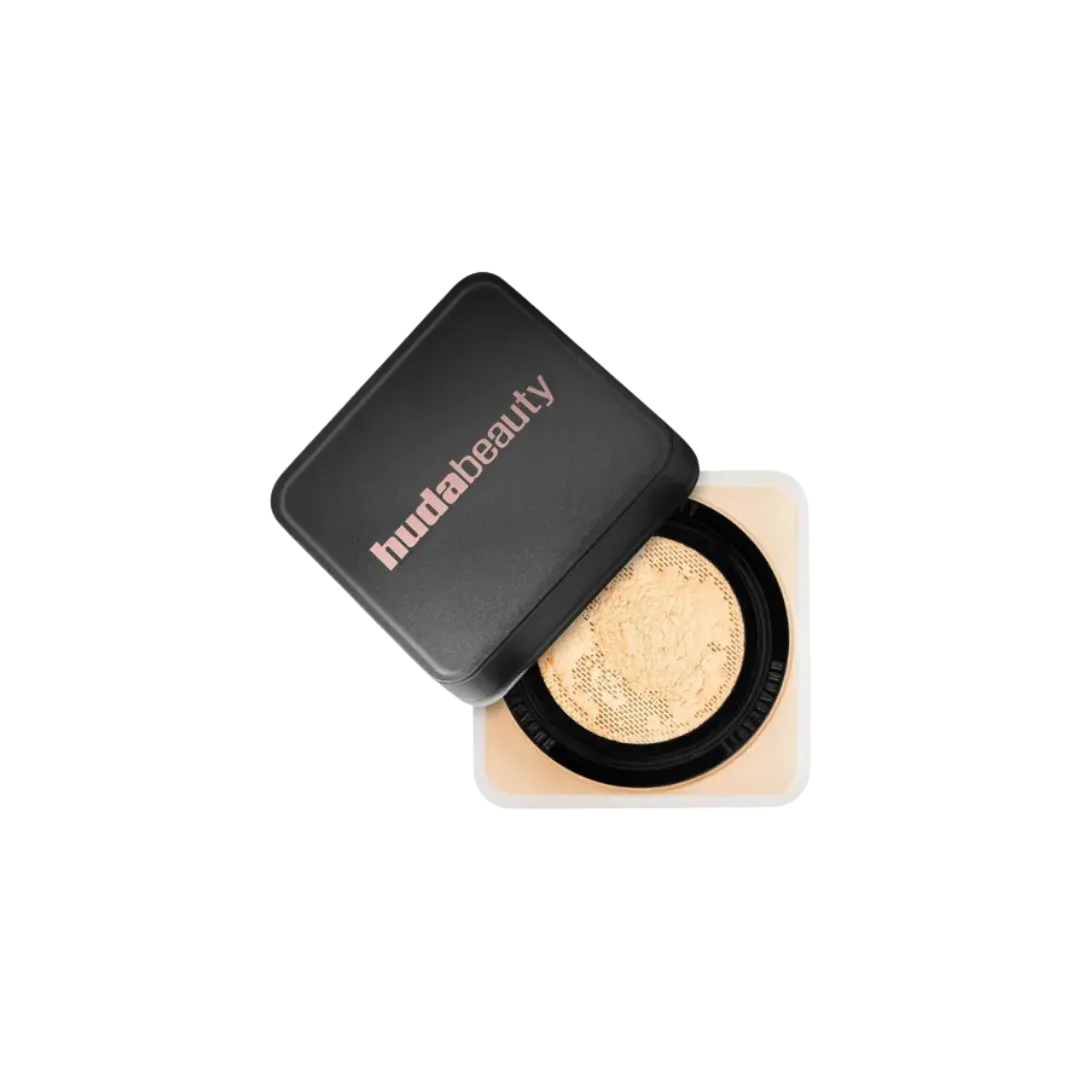 Huda Beauty Easy Bake Setting Powder in Banana Bread